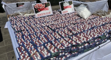 Zehir tacirlerine büyük darbe! Emniyetten çifte operasyon