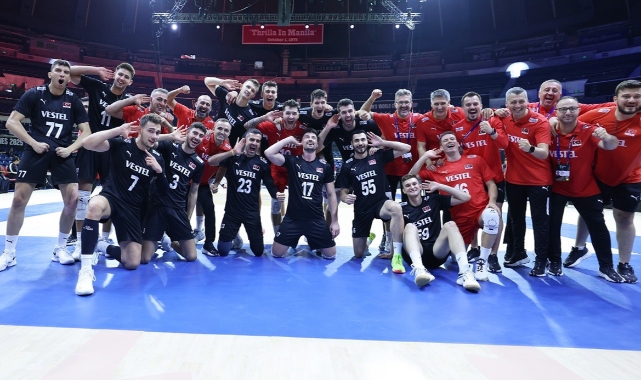 A Milli Erkek Voleybol takımı namağlup son 16 turuna yükseldi