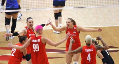 A Milli Kadın Voleybol Takımı, Dünya Şampiyonası’nda ilk kez finalde