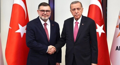 AK Parti İzmir’den büyük hamle: 15 ayda yeni il binası!