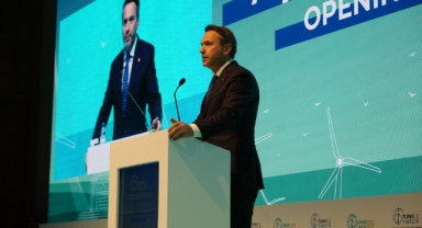 Bakan Bayraktar İzmir'de... Ne mesajlar verdi?