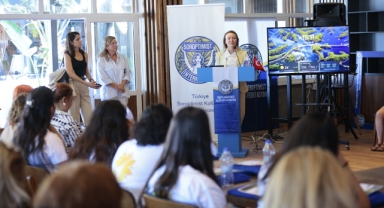 Başkan Mutlu, geleceğin kadın liderleriyle buluştu