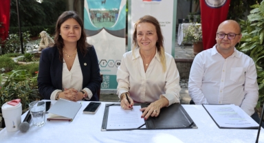 Başkan Mutlu ‘Genç İklim Dostu Belediye Sözleşmesi’ne imza attı!