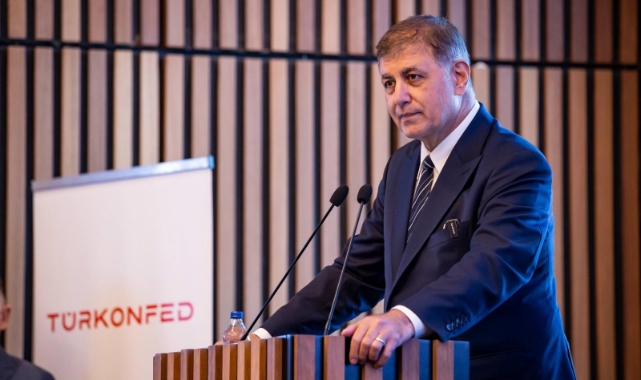 Başkan Tugay: Gerçek dönüşümün kamuda olması lazım