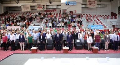 Bayraklı'da kongre Seçim Kurulu'na taşındı