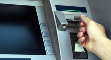 Çalıntı 60 kartla ATM’yi boşaltacaktı, başaramayınca cihaza zarar verdi