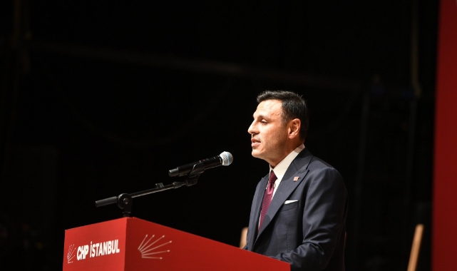 CHP İstanbul’da Olağanüstü Kongre: Çelik Tüm Oyları Aldı