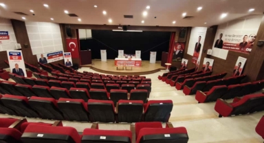 CHP Menderes’te kongre heyecanı: Gür ve Işık yarışıyor