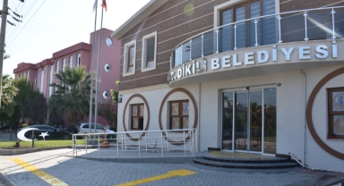 Dikili Belediyesi’nde skandal iddia: Şok eden et ve deniz ürünü faturaları!