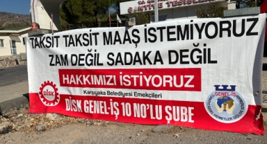 Karşıyaka Belediyesinde maaş alamayan işçiler süresiz iş bıraktı