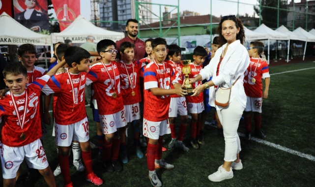 Karşıyaka’da Zafer Turnuvası tamamlandı