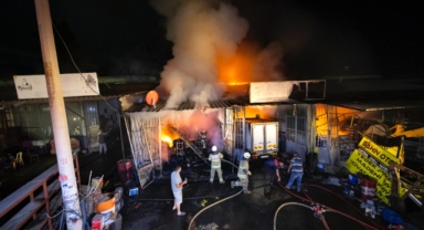 Kemalpaşa’da sanayi sitesinde çıkan yangın kontrol altına alındı