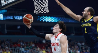 Milliler, Avrupa Basketbol Şampiyonası’nda çeyrek finale yükseldi