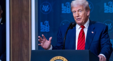 Trump Savunma Bakanlığı’nın adını Savaş Bakanlığı olarak değiştiriyor