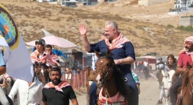 Türkiye’nin en başarılı atları Menemen’de yarışacak