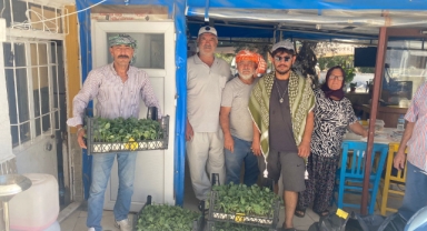 Urla’da üreticiye destek sürüyor!