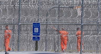 ABD-Meksika sınırındaki yasa dışı geçişler yarım asrın en düşük seviyesinde