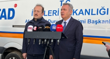 AFAD Başkanı Pehlivan ve Vali Elban'dan Foça'da açıklama!