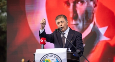 Başkan Tugay’dan Balkan Şenliği’nde mesaj seli: Yürek yüreğe omuz omuza çalışacağız!