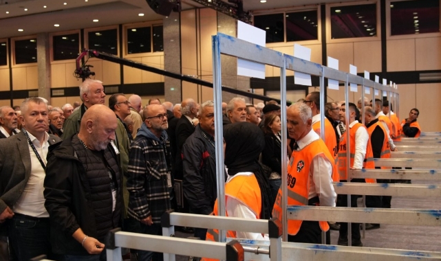 Beşiktaş’ta oy verme işlemi başladı