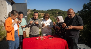 Bornova’da bal hasadı sevinci