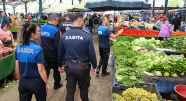 Buca Belediyesi’nden pazar yerlerinde denetim