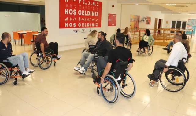 Buca Belediyesi personeline 'empati' eğitimi