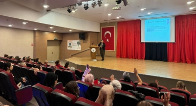 Çiğli Belediyesi’nden meme kanseri farkındalık semineri