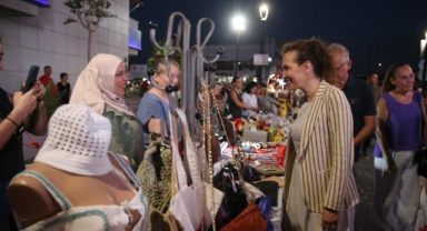 “El Emeği Gece Pazarı” kadınlara kazanç kapısı oldu