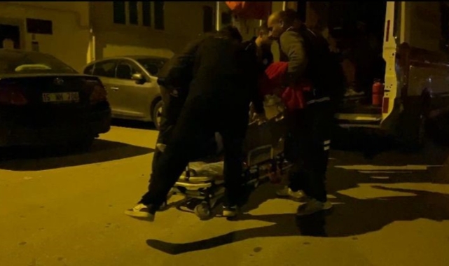 Evlerindeki asma tavan üzerlerine çöktü, deprem oluyor sandılar :1 yaralı