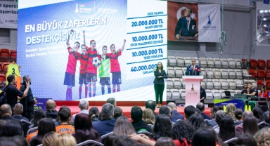 İzmir Büyükşehir Belediye Başkanı Tugay’dan İzmirli sporculara mesaj: “Destek bizden şampiyonluklar sizden”
