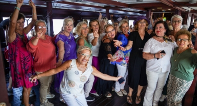 İzmir Büyükşehir’den 'çınar'lara unutulmaz bir gün!