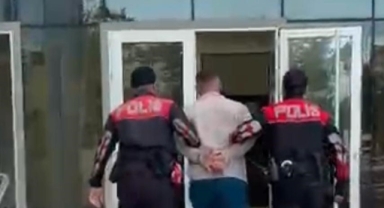 İzmir'de 21 yılla aranan hırsız yakalandı