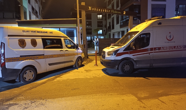 İzmir'de aile katliamı: Anne ve babasını öldürüp intihar etti!