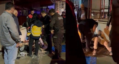 İzmir’de parkta kanlı tartışma: 5 yerinden bıçaklandı!