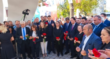 İzmir depreminin üzerinden 5 yıl geçti… Tugay ve Önal'dan önemli mesajlar!