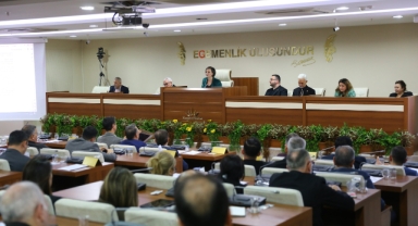 Karabağlar'da tartışmalı 'bütçe' meclisi!