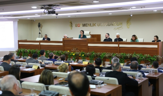 Karabağlar'da tartışmalı 'bütçe' meclisi!