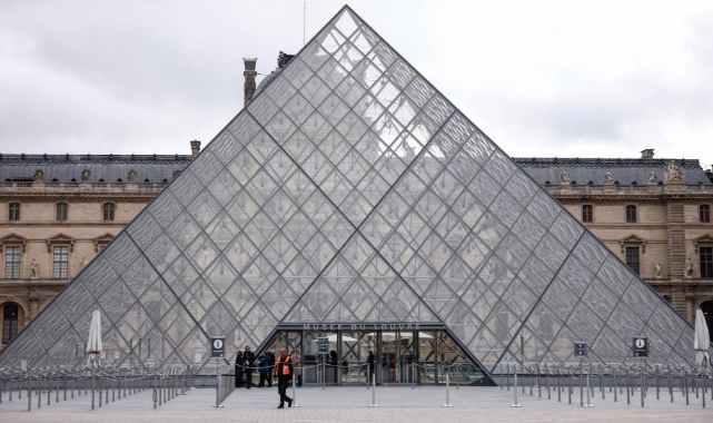 Louvre soygununda 2 şüpheli gözaltına alındı