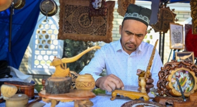 Menemen çömleğine Özbekistan'da büyük ilgi