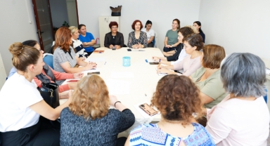 Narlıdere'de kadınlar haklarını öğreniyor