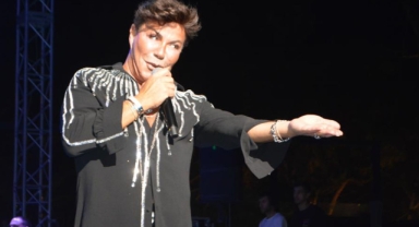 Şarkıcı Fatih Ürek kalp krizi geçirdi!