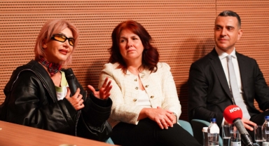 Şarkıcı Hande Yener meme kanserini nasıl yendiğini anlattı!