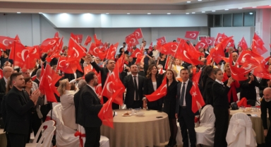 Seferihisar’da 29 Ekim Cumhuriyet Balosu’nda coşku dolu gece