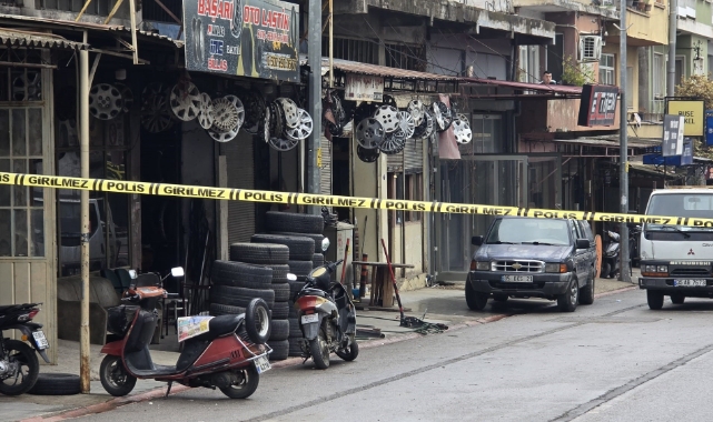 Tarlada el bombası bulundu