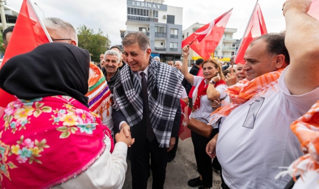 Tugay'dan Menemen'de '29 Ekim' mesajları: Cumhuriyet’e sahip çıkacağız!