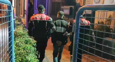 11 yıl 2 ay hapis cezası bulunuyordu... Suç makinesi bu sefer kaçamadı!