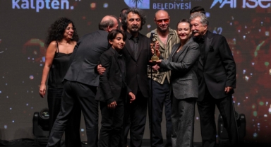 62. Altın Portakal’a ‘Tavşan İmparatorluğu’ 7 ödülle damga vurdu