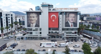 AK Parti İzmir’de görevden alınan ilçe başkanları düğümü çözülecek mi?