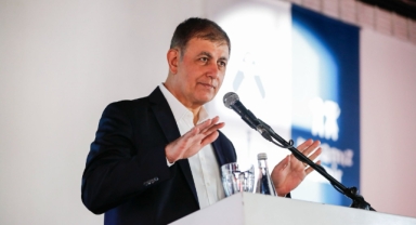 Başkan Tugay'dan '25 Kasım' mesajı: Korkmayın yalnız değilsiniz